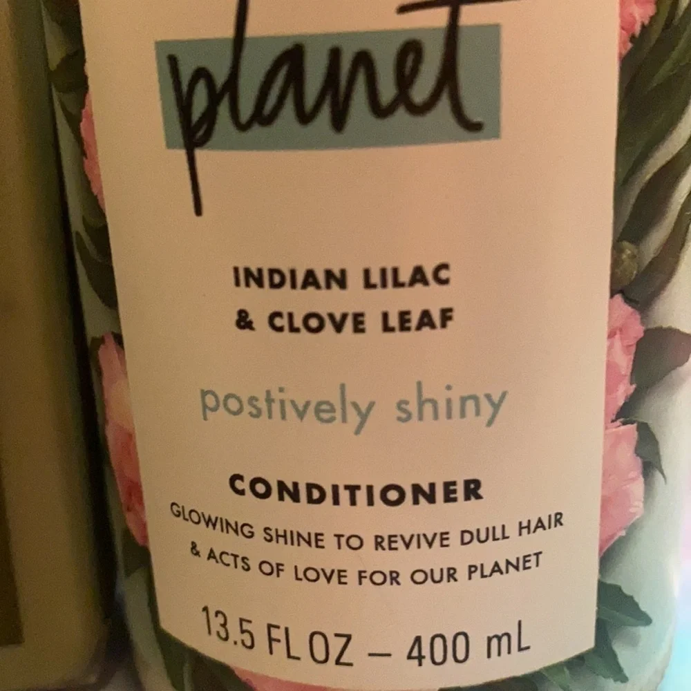 Updated: Love Beauty & Planet Shampoo & Conditioner Bundle Vegan Unisex